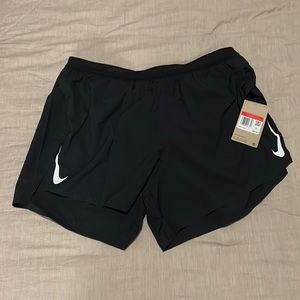 Men’s Nike Dri-Fit ADV Aeroswift 4” short. Brief lined. Black. Size L. Brand new